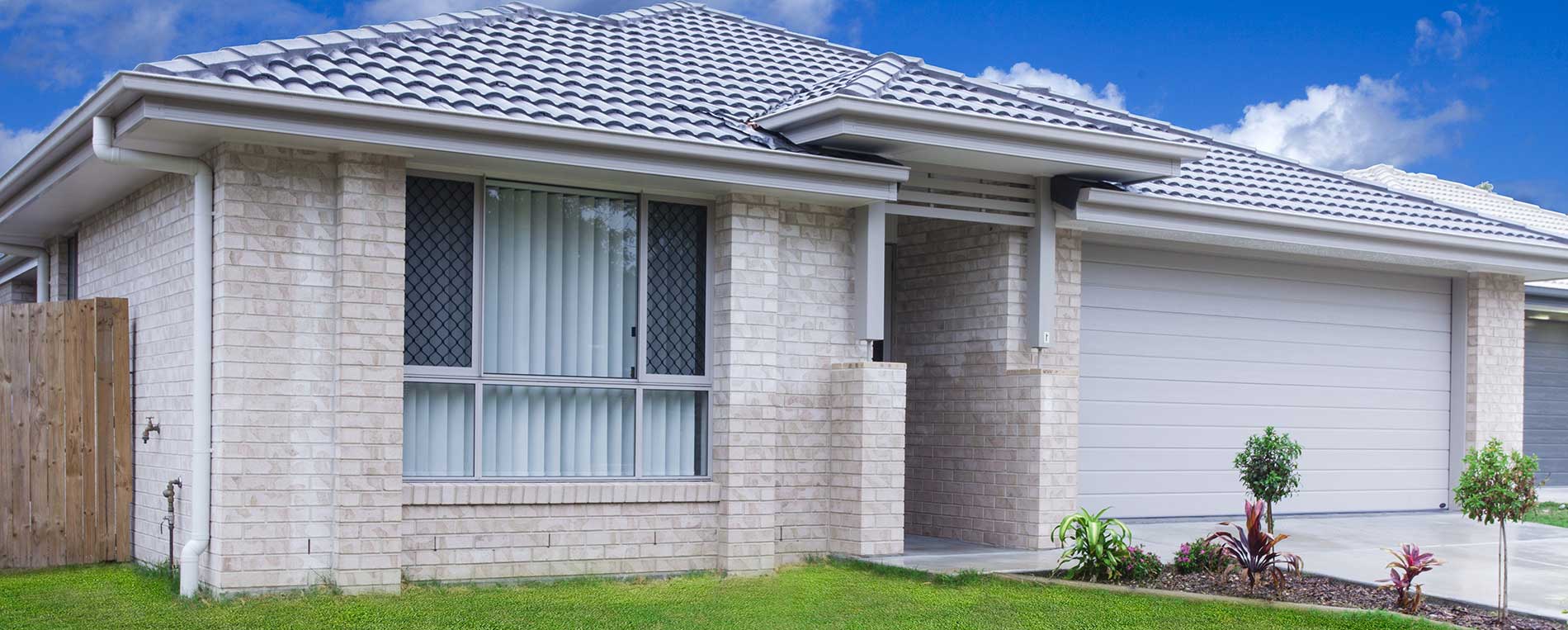 What to Focus On When Inspecting Your Garage Door